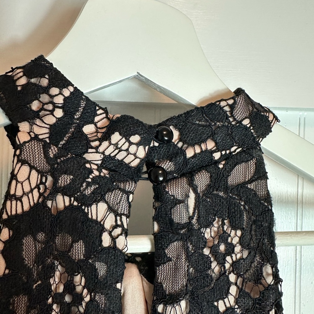 Julia Jordan Elegant Black Lace Jumpsuit - Picture 9 of 16